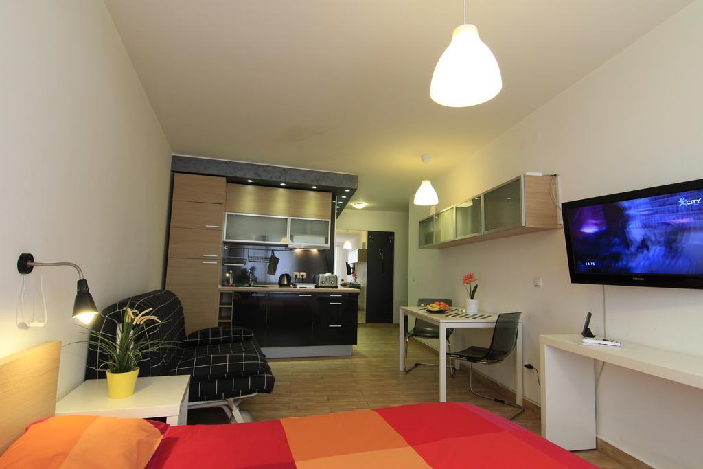 Daire Nexus Galaxy Center *